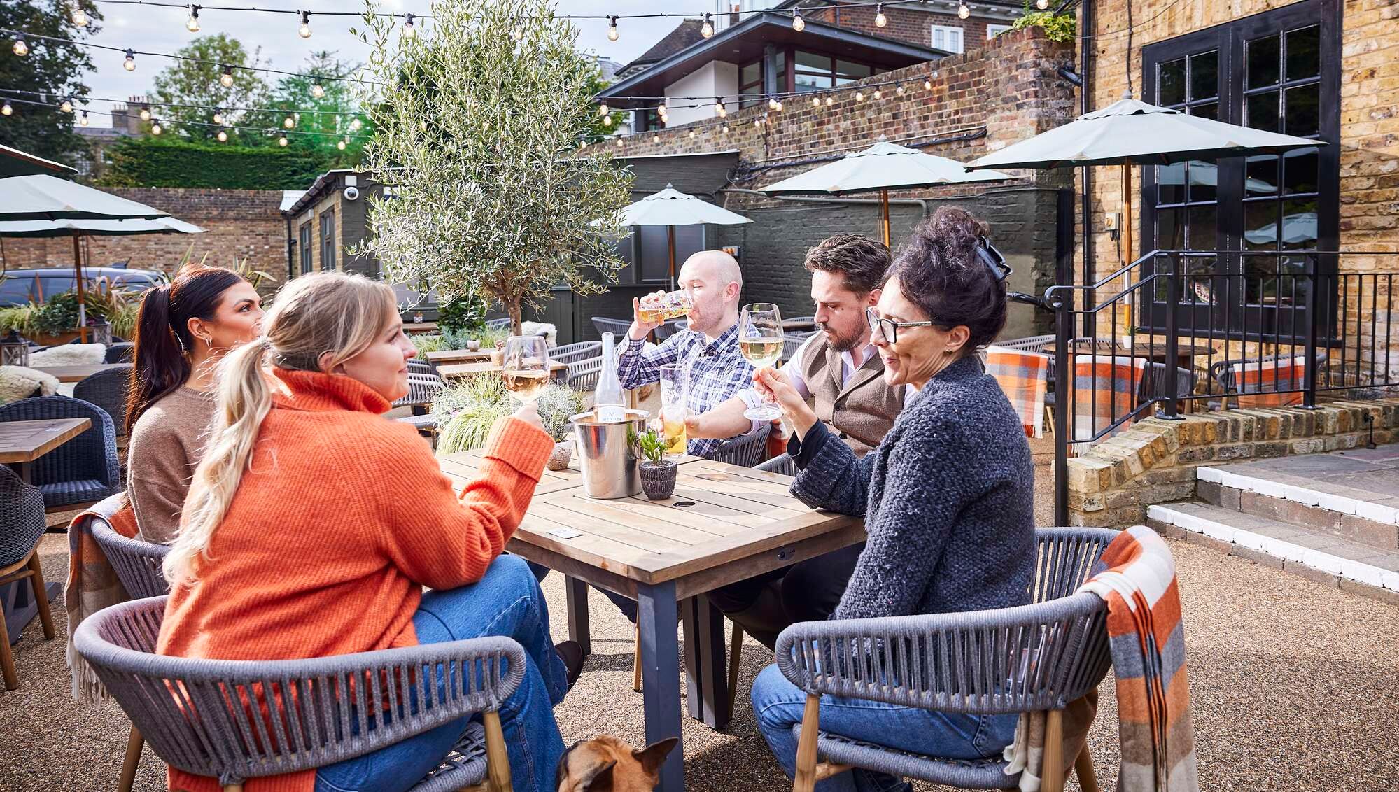 Garden at the Lass O'Richmond Hill pub