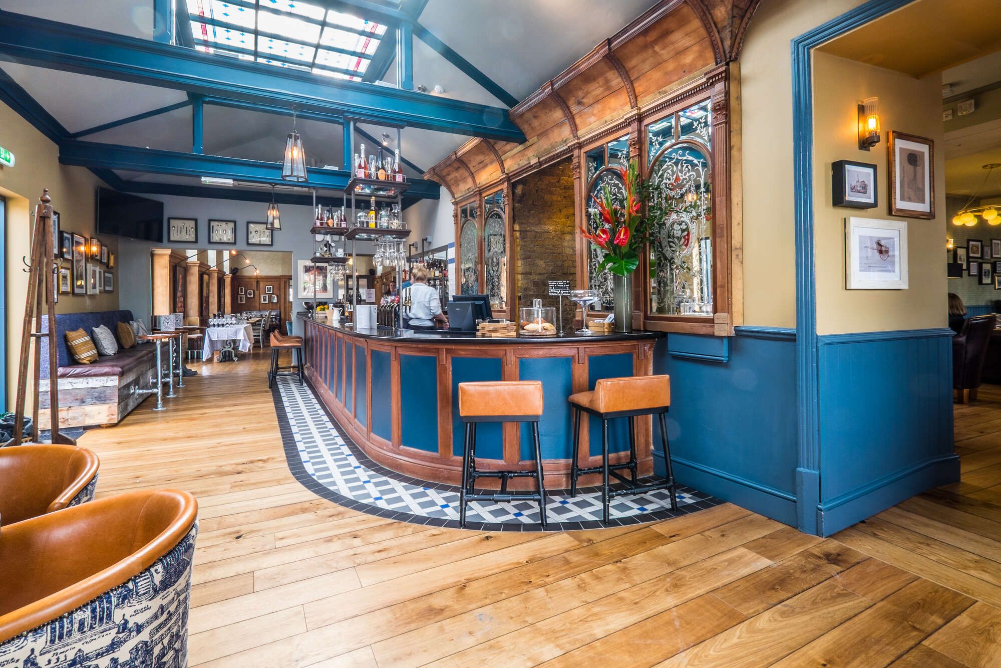 Interior of the Bull, Streatham