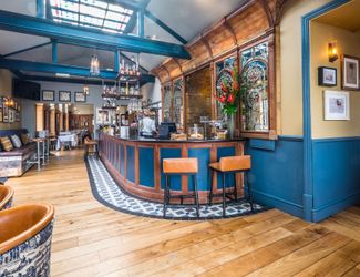Interior of the Bull, Streatham