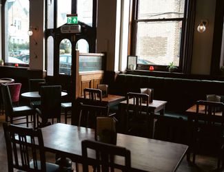 East Hill, best pub in Wandsworth Town near the station