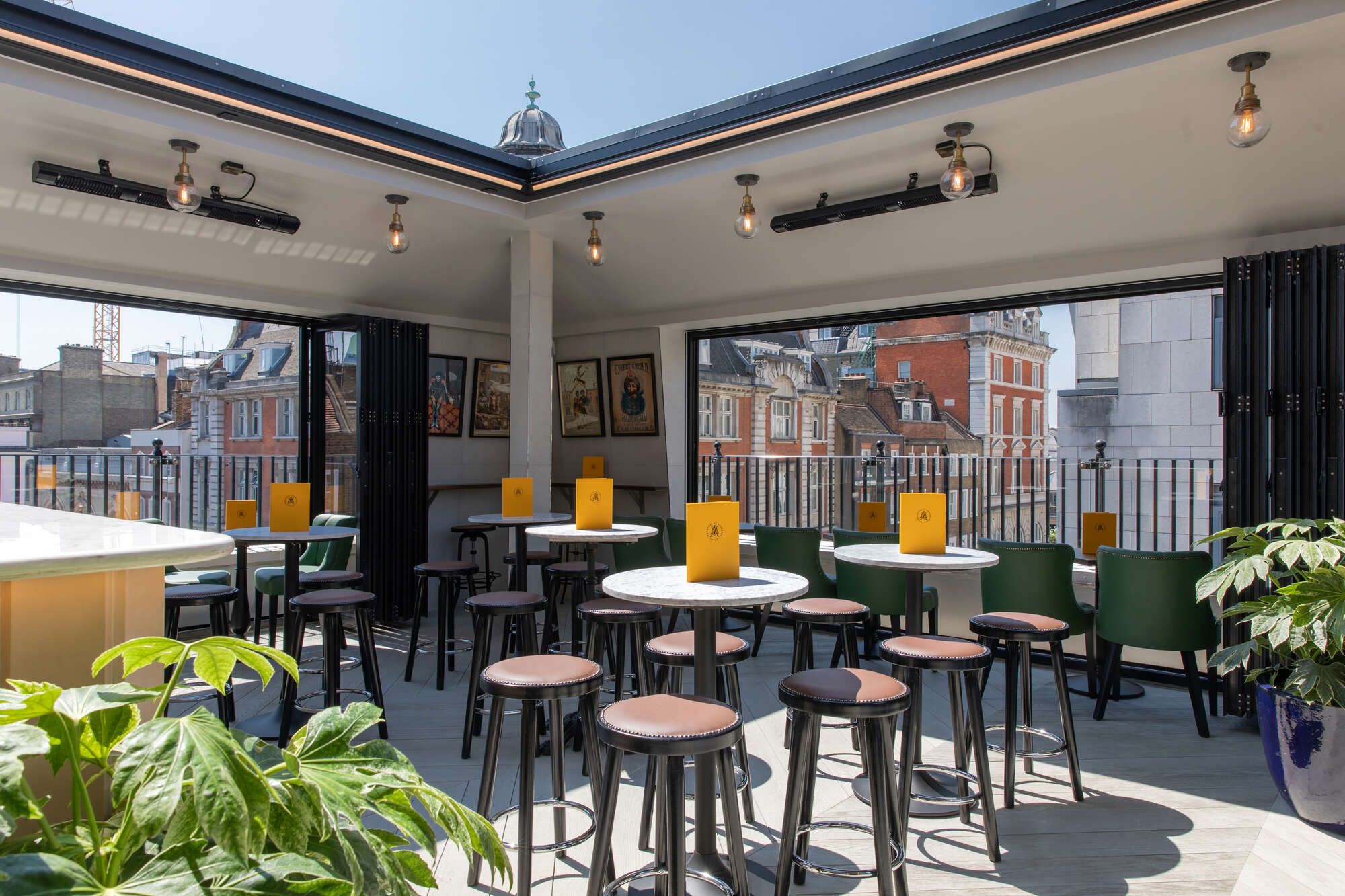 Pubs gardens, rooftop in central london