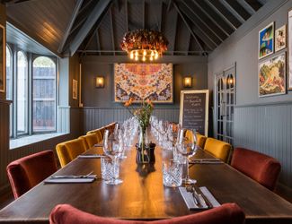 River Hill Room at The Bear, Cobham