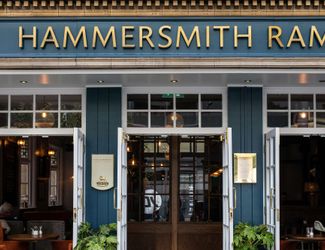 Exterior of the Hammersmith Ram pub