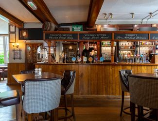 Interior of the King's Arms in Oxford, the best pub with great real ale and beer selection