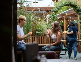 Garden at the Shaftesbury pub in Richmond