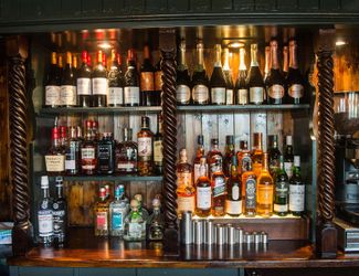 Bar at The Bear, Cobham