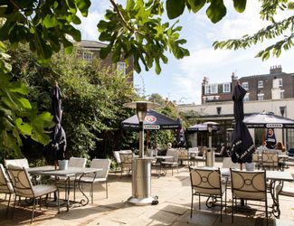 Canonbury pub beer garden in Islington
