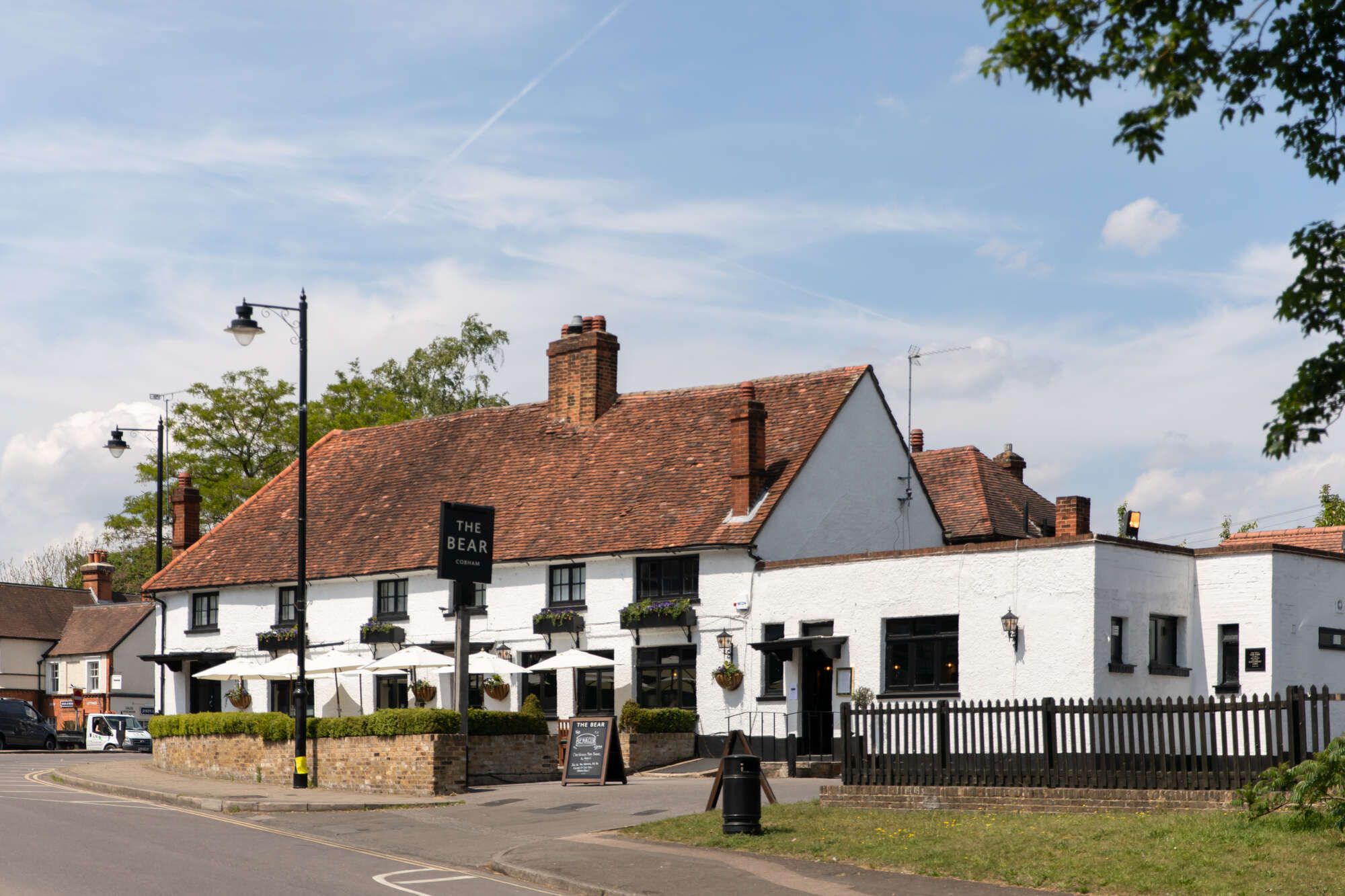 The Bear, Cobham pub exterior