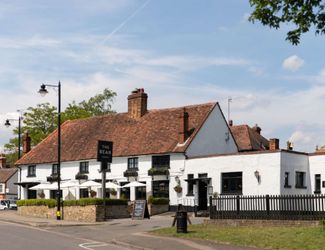 The Bear, Cobham pub exterior