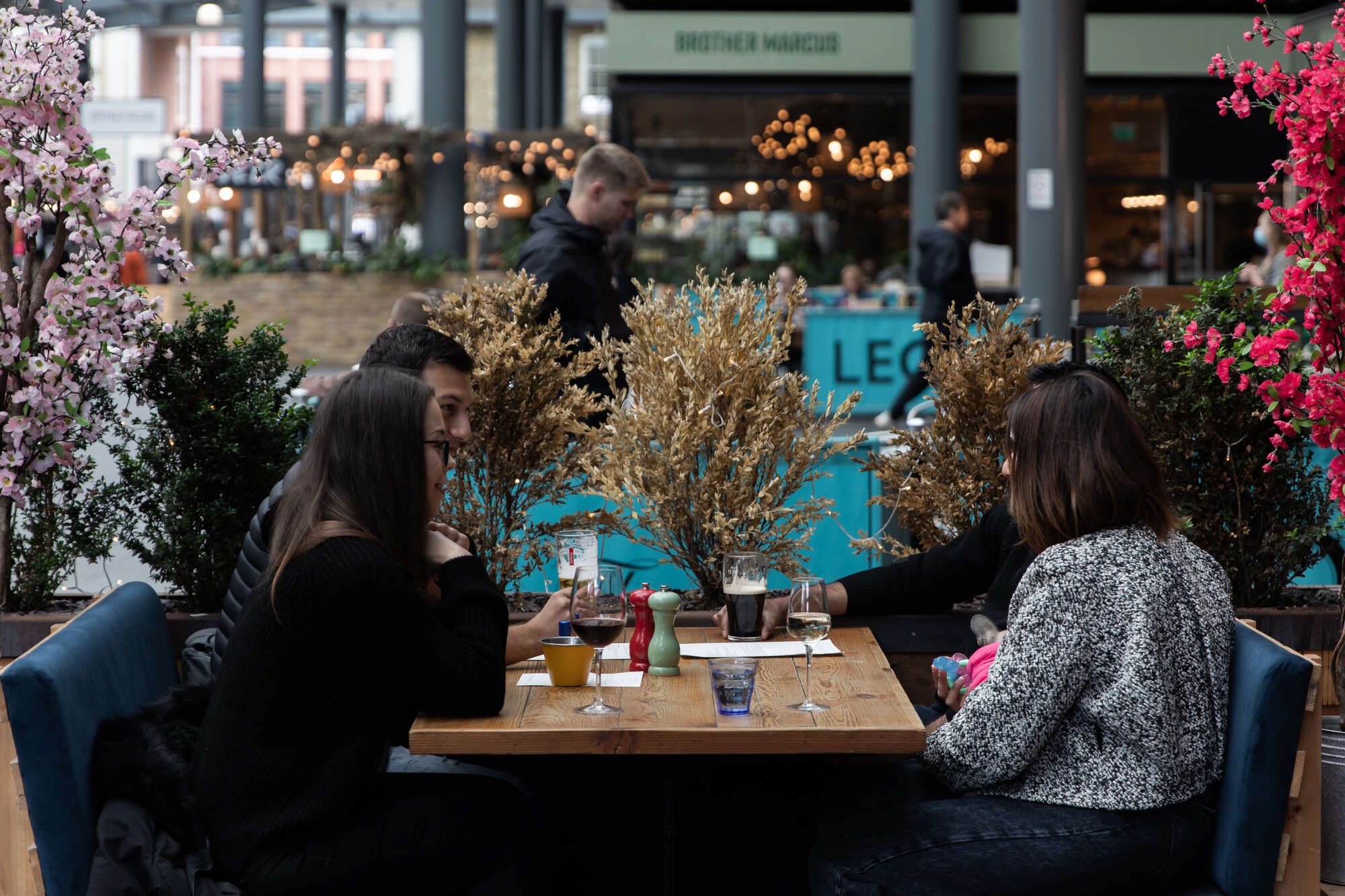 Parties at The Grocer pub in Spitalfields