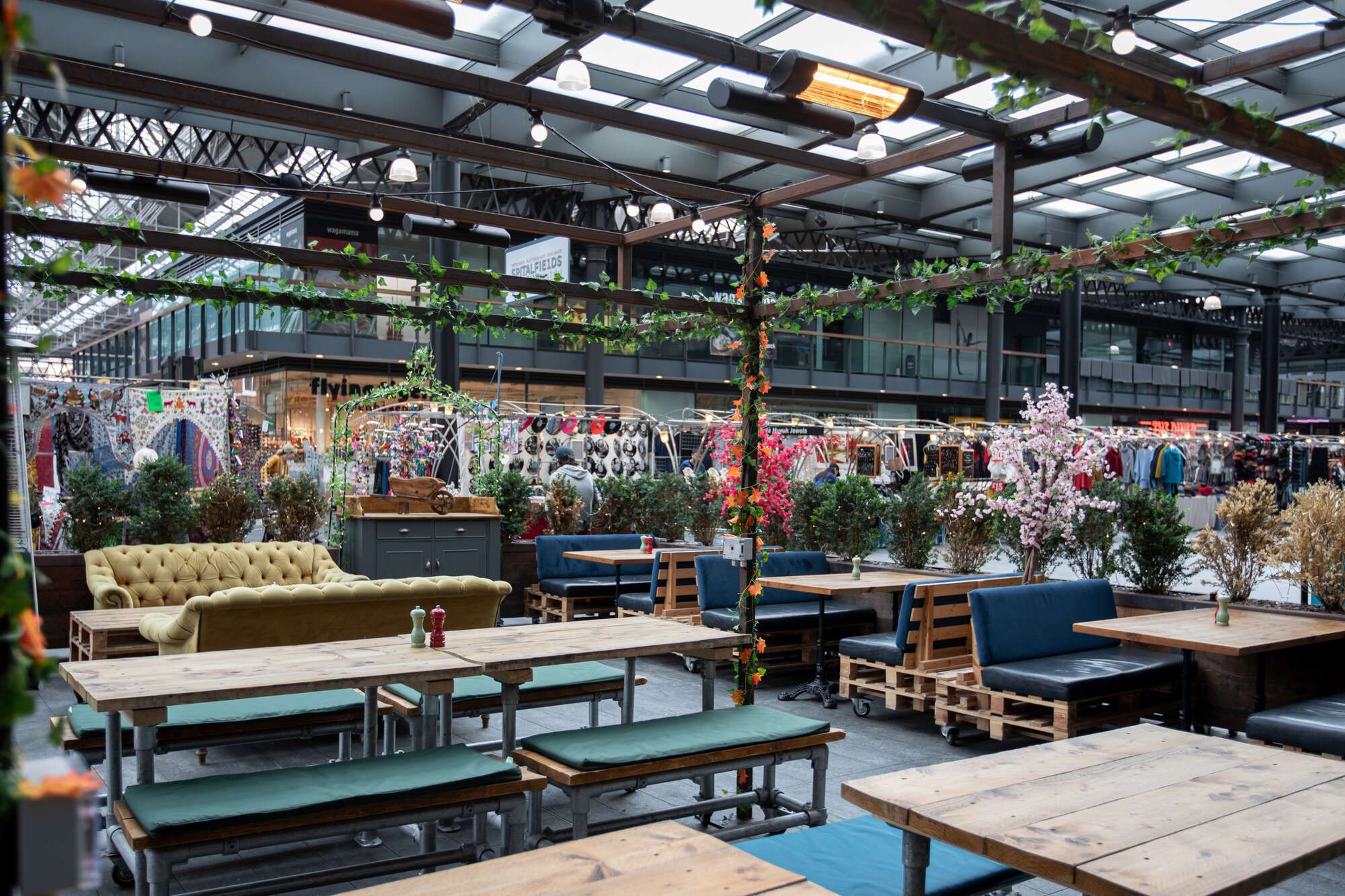 Terrace at The Grocer pub in Spitalfields